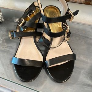 Michael Kors strappy heals with gold buckets EUC 8.5